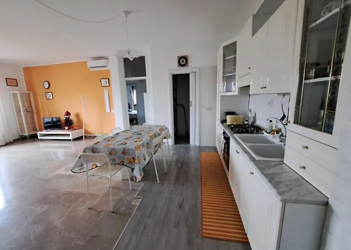 Lory Apartment *